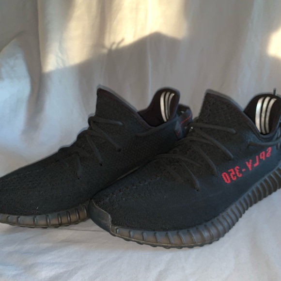 Yeezy 350V2 Breds - Picture 3 of 4
